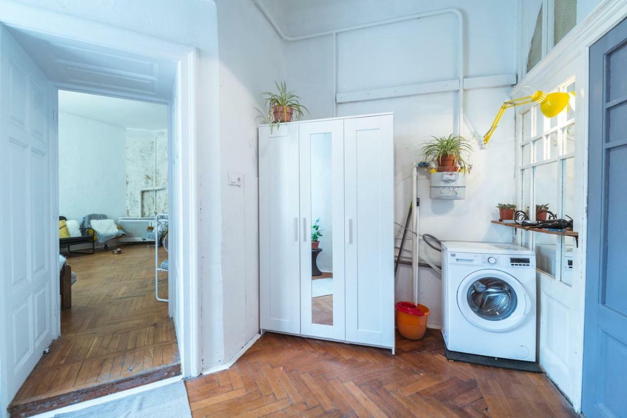 A Szoba Apartman Pecs Exterior photo